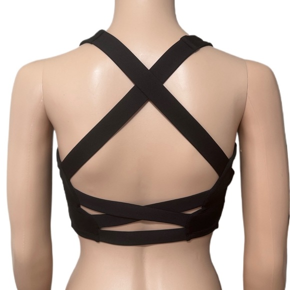 Halara XS Tank Black Crisscross Back Crop Top Built-In Bra Stretchy Activewear - Picture 2 of 5